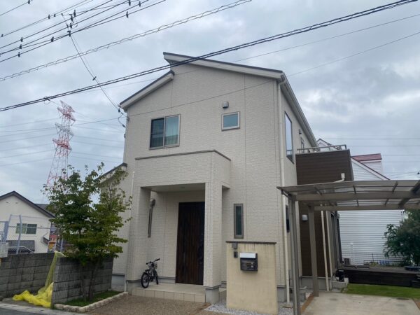 千葉県佐倉市にて外壁塗装・屋根塗装〈戸建ての塗り替え工事〉の施工前写真